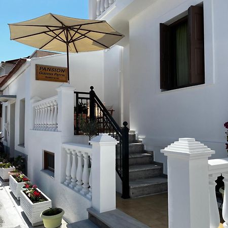 Pansion Giannis Perris Ξενοδοχείο Κοκκάρι Εξωτερικό φωτογραφία